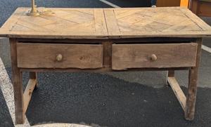 Intracate Oak Desk