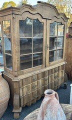The Dutch Vitrine