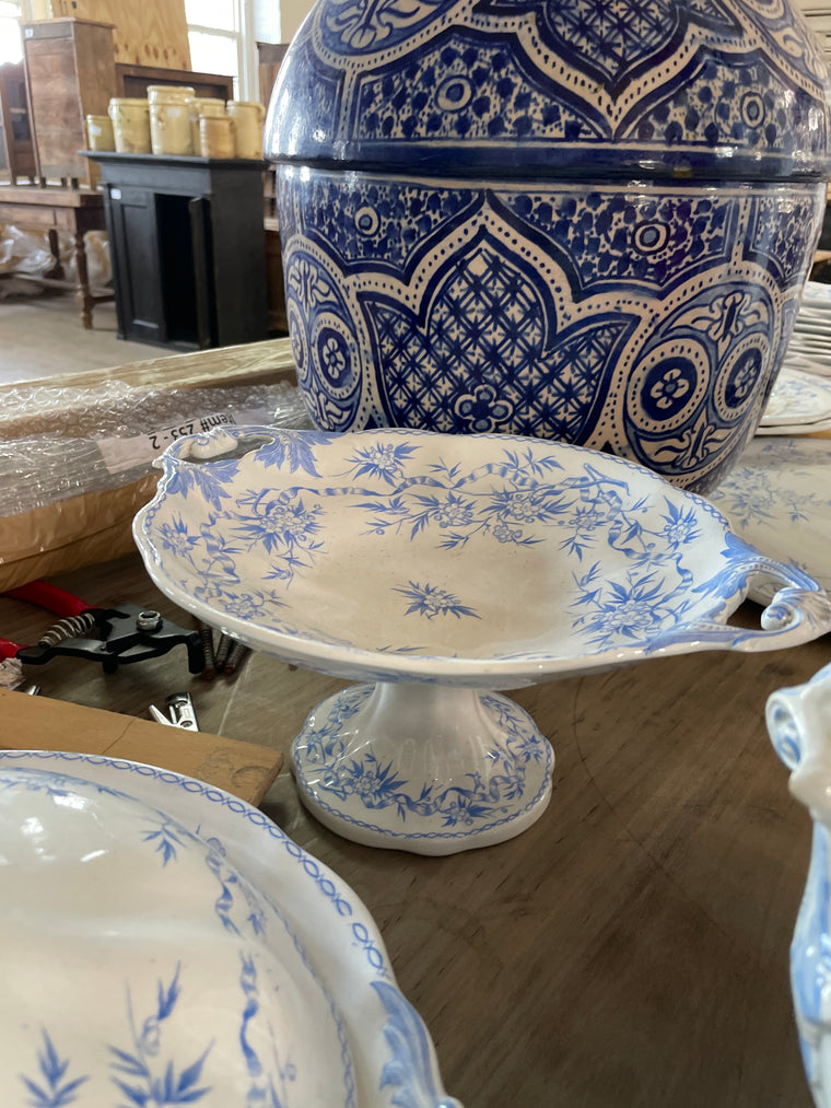 Epine U & C Pedestal Blue & White Fruit Plate
