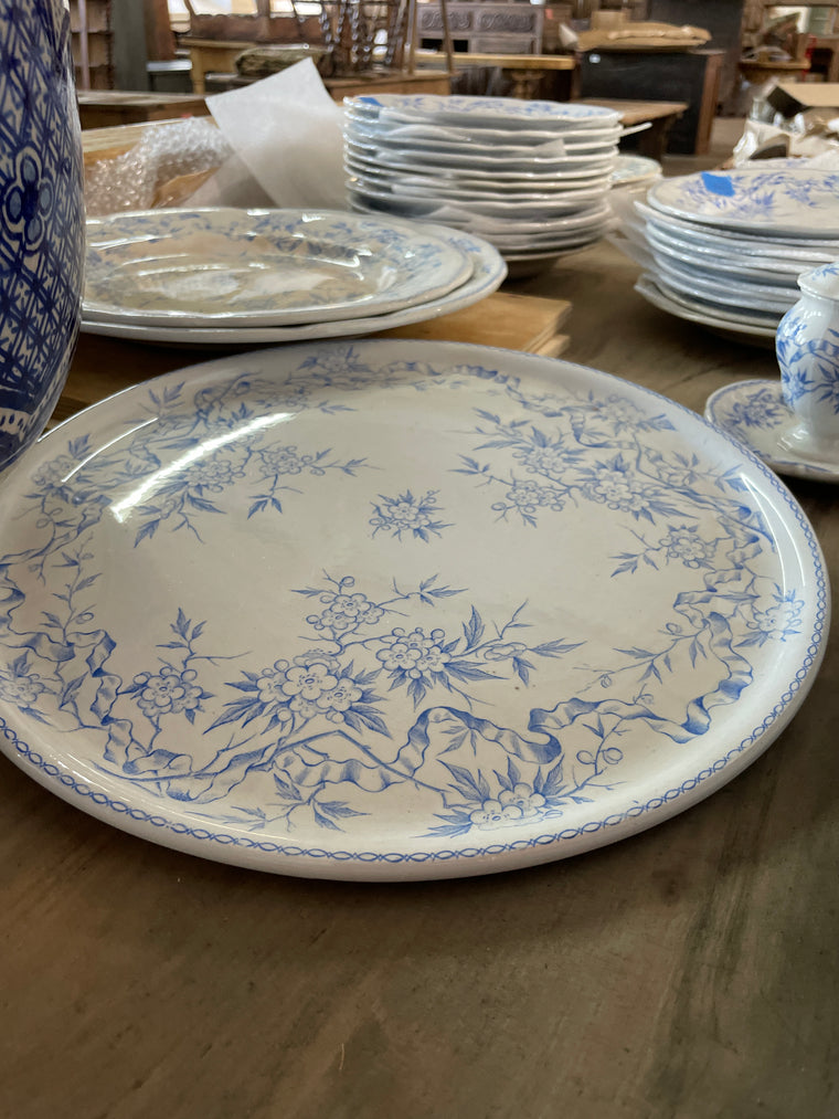 Epine U & C Large Round Blue & White Serving Plate
