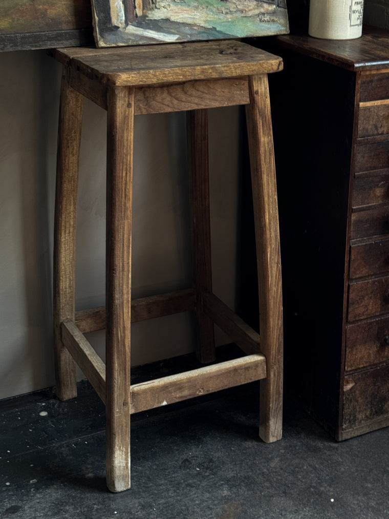 Pedestal Stool