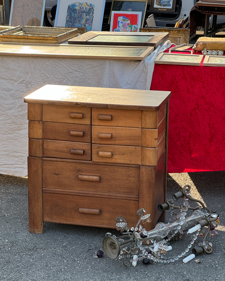 The Seamstress Dresser