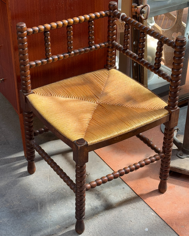 Corner Bobbin Chair