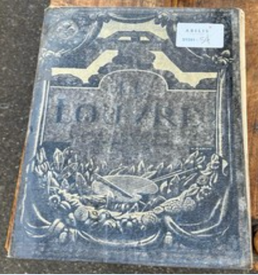 Le Louvre Museum Book