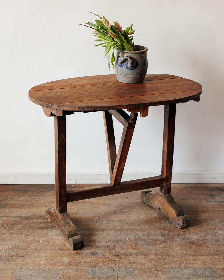 Oval Wine Tasting Table
