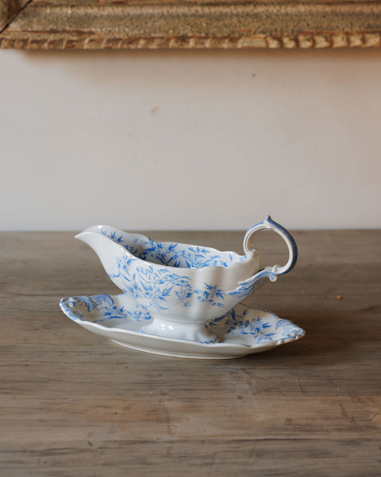 Epine U & C Gravy Boat