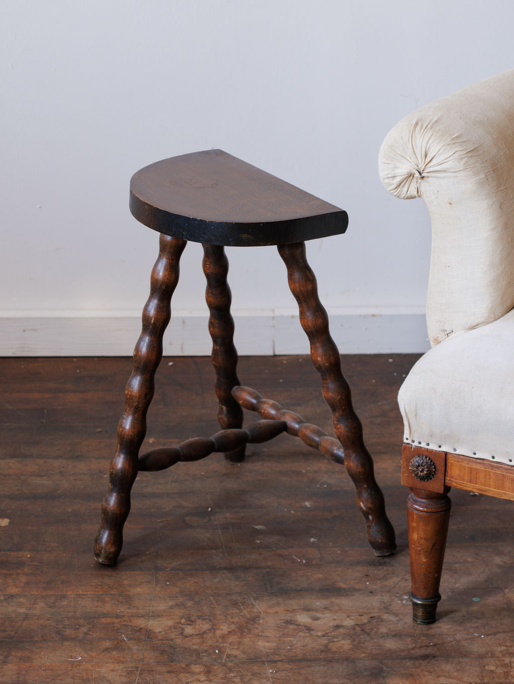 Demi Lune Stool