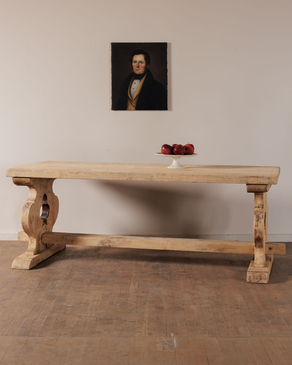 Clubs Monastery Table