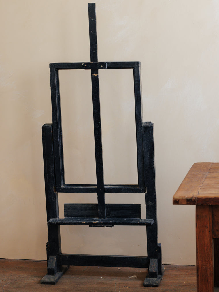 Black Painter’s Easel