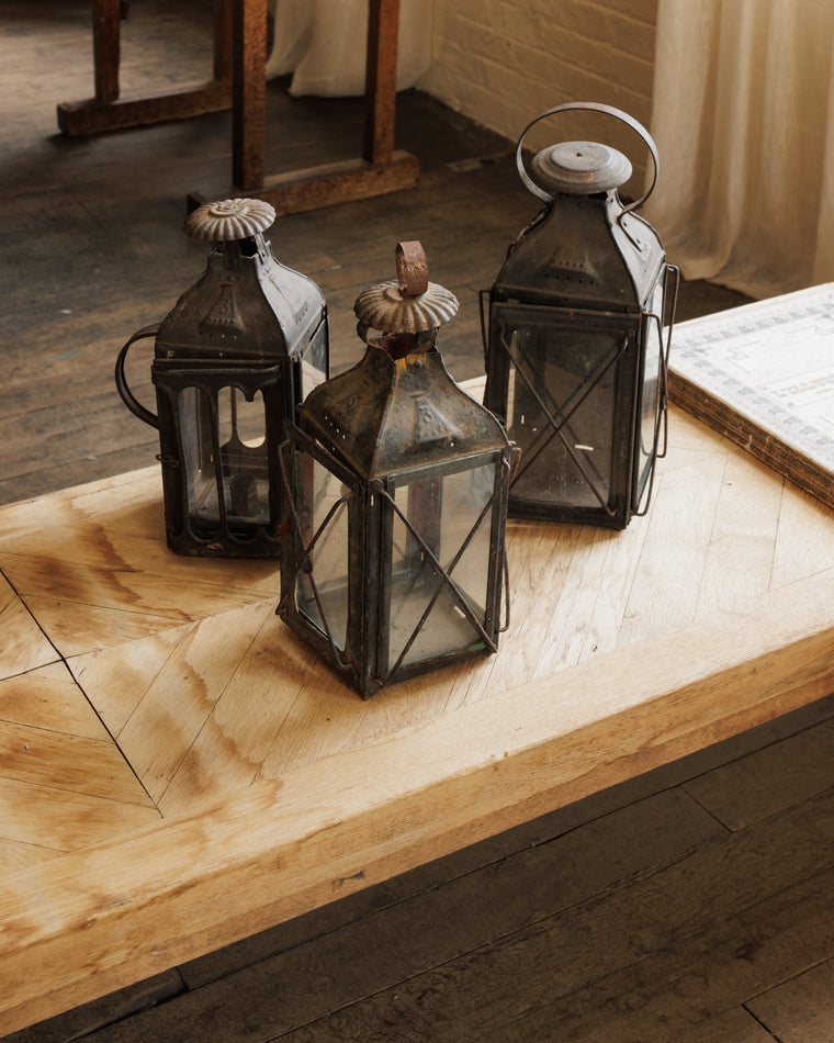 Rare Wolf Trap Lantern