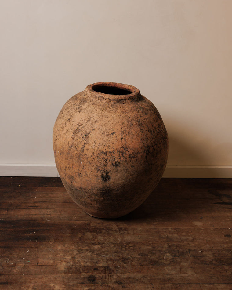Rare Terracotta Calenda Pot