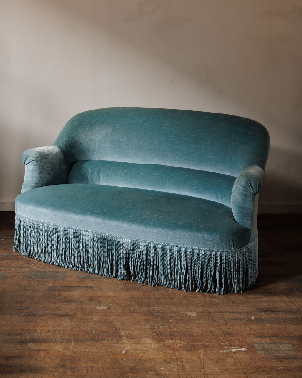 19th c. Napoleon III Blue Velvet Toad Sofa