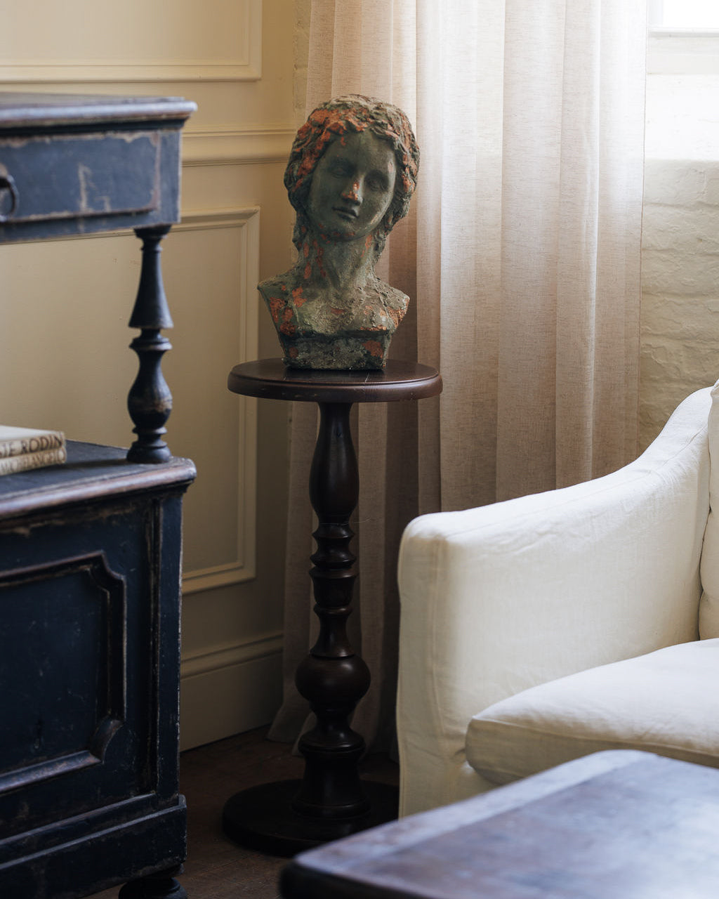 French Pedestal Table