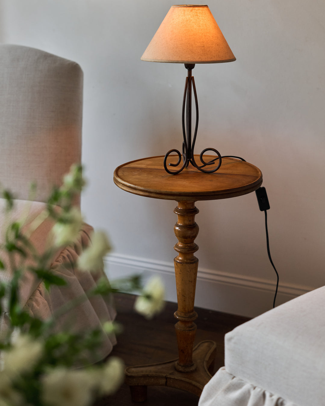French Pedestal Table
