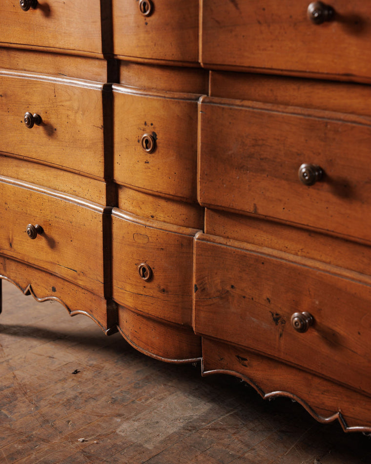 19th c. Dresser