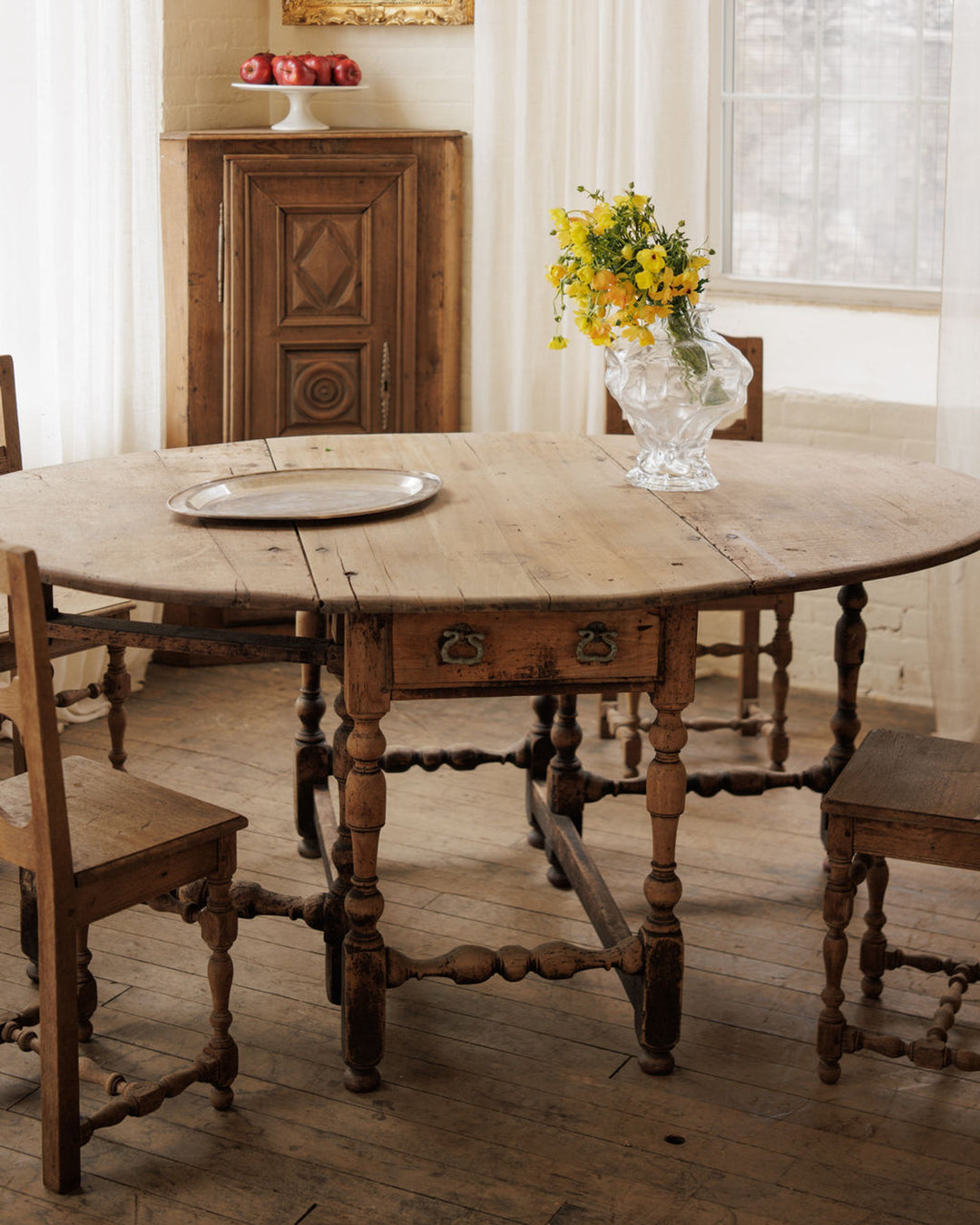 19th c. Gateleg Table