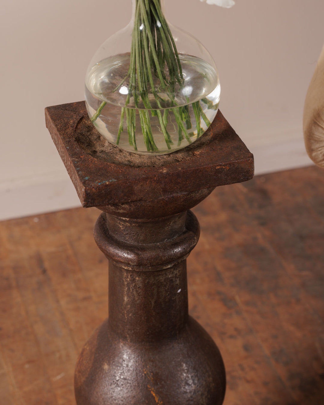 Metal Pedestal