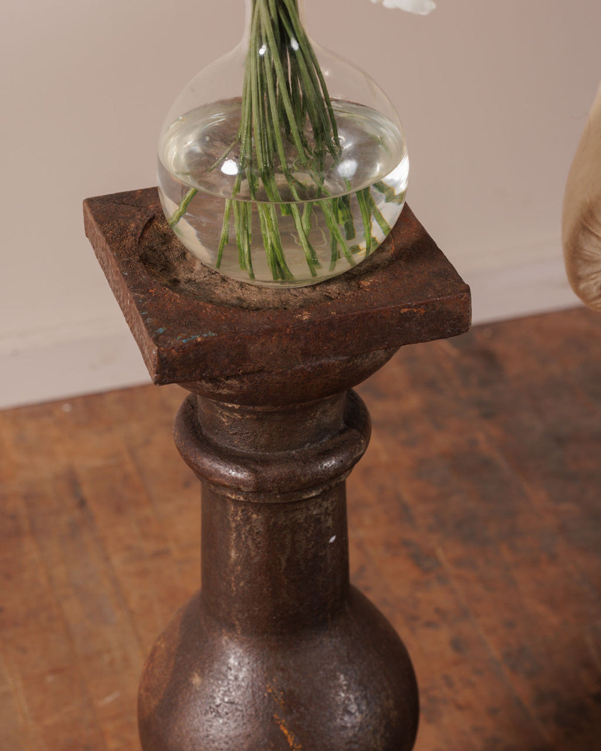 Metal Pedestal