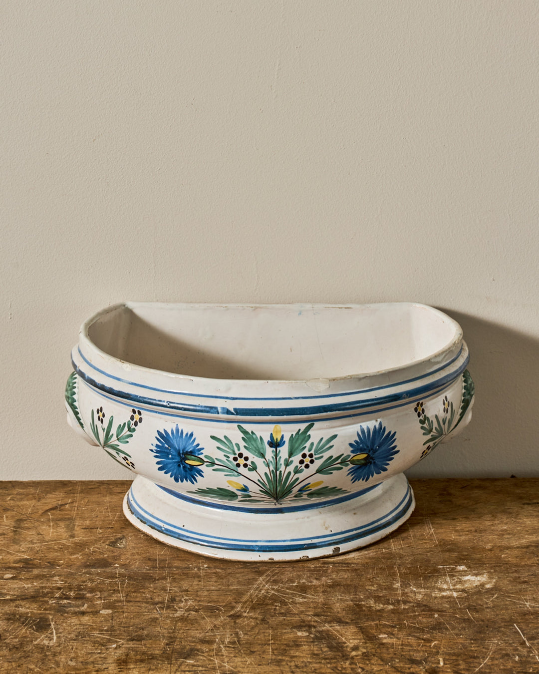 Pedestal Fruit Bowl