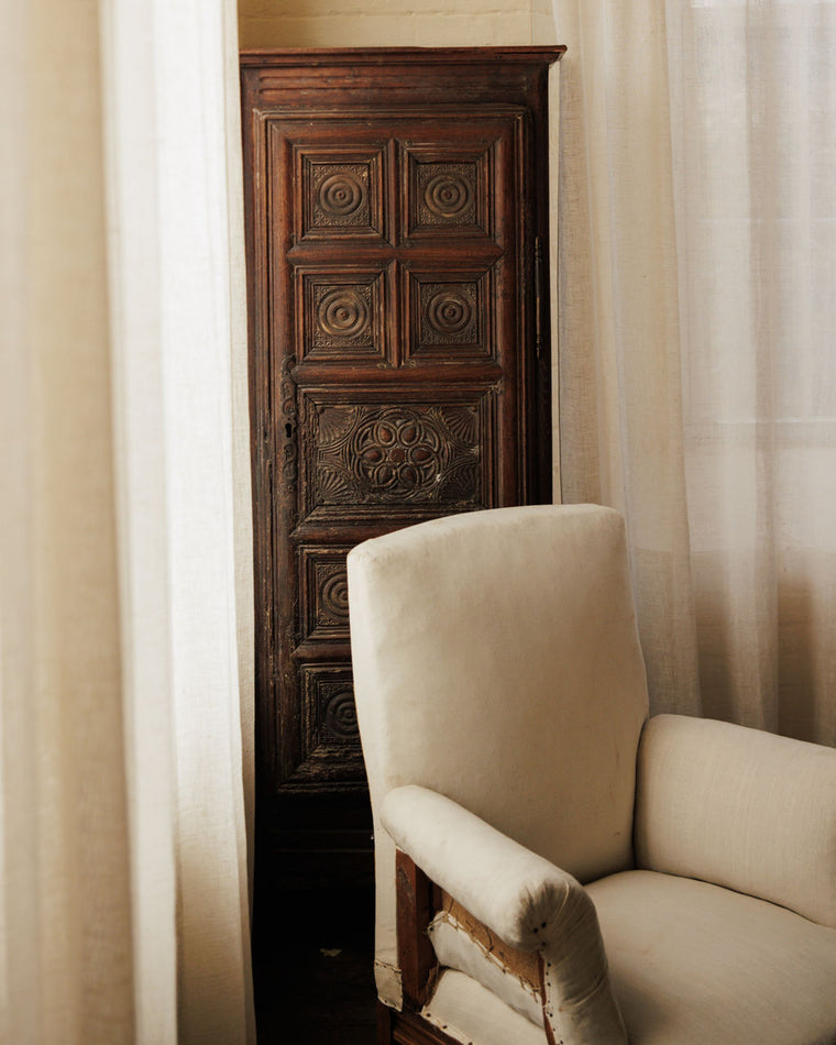 Bonnetière Cupboard