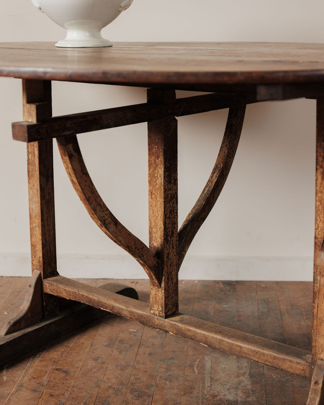 Large Wine Tasting Table