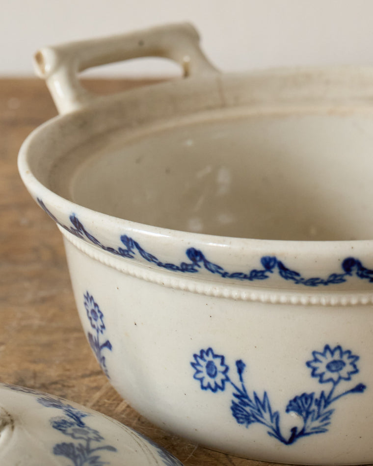 Saint Uze Pot