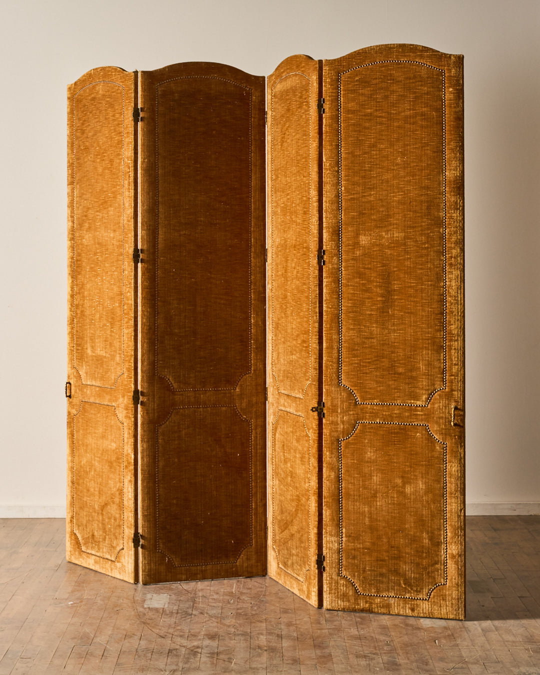 Antique Mustard Screen