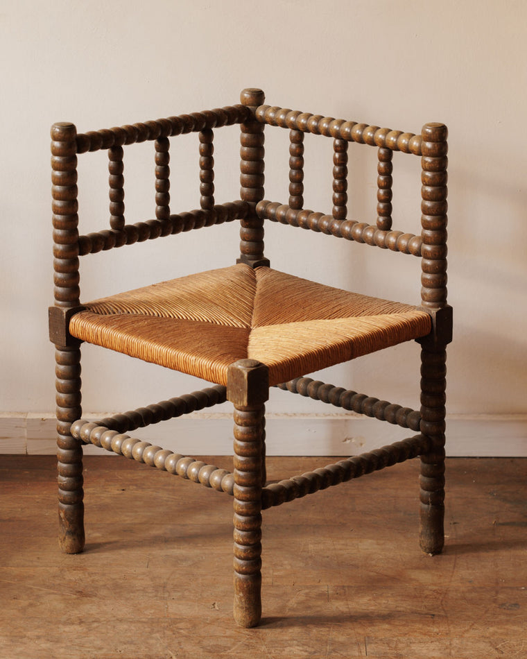 Bobbin Corner Chair