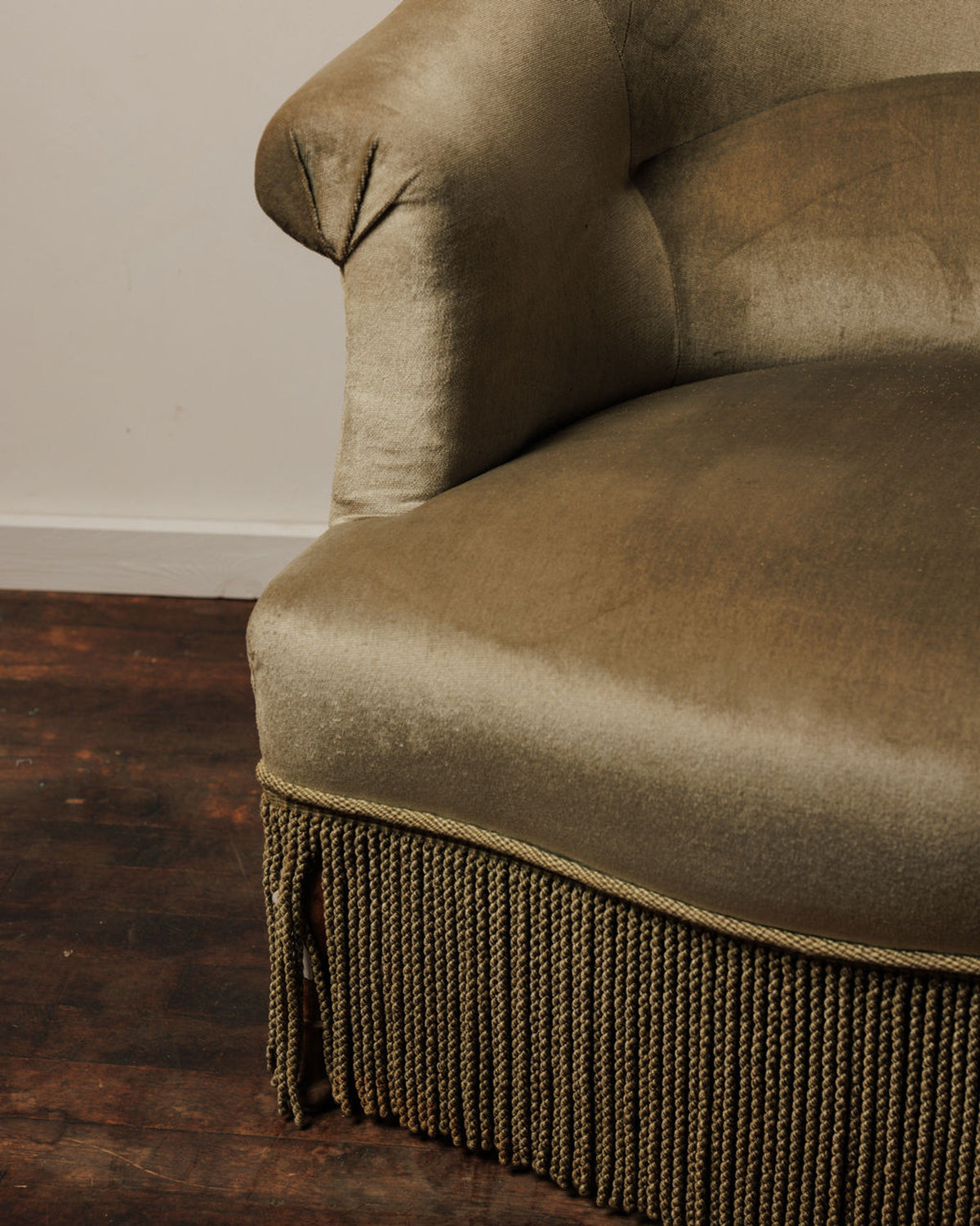 Napoleon Loveseat
