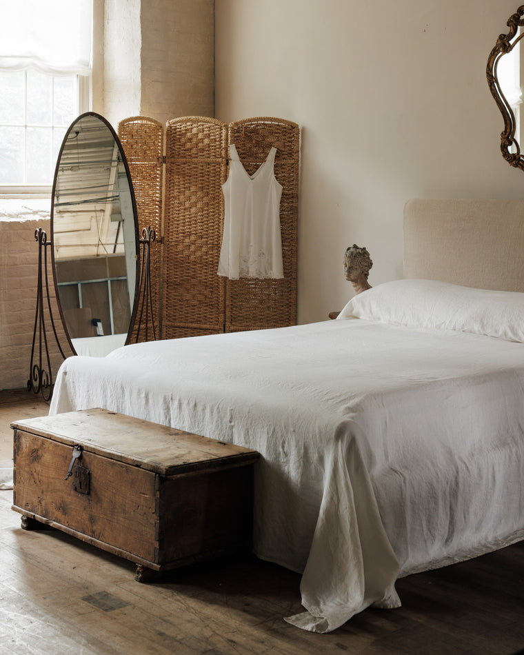 Vintage Wicker Screen