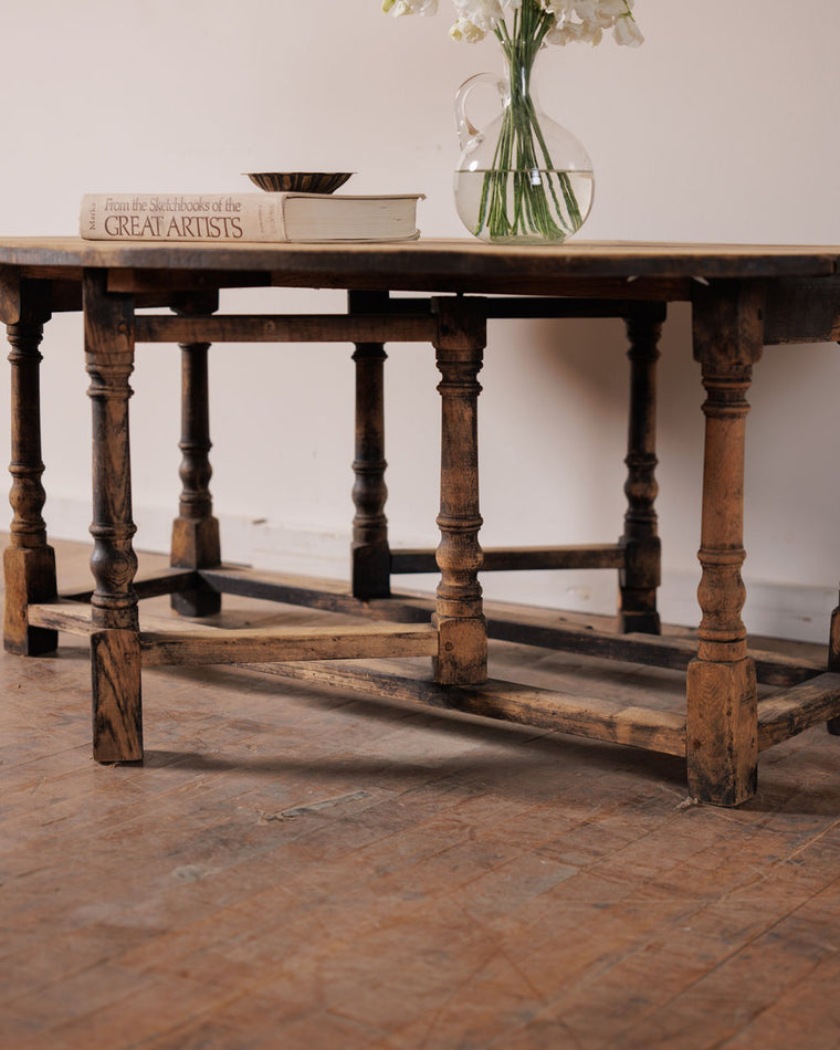 19th c. Gateleg Coffee Table