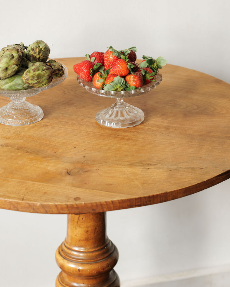 19th c. Tilt Top Table