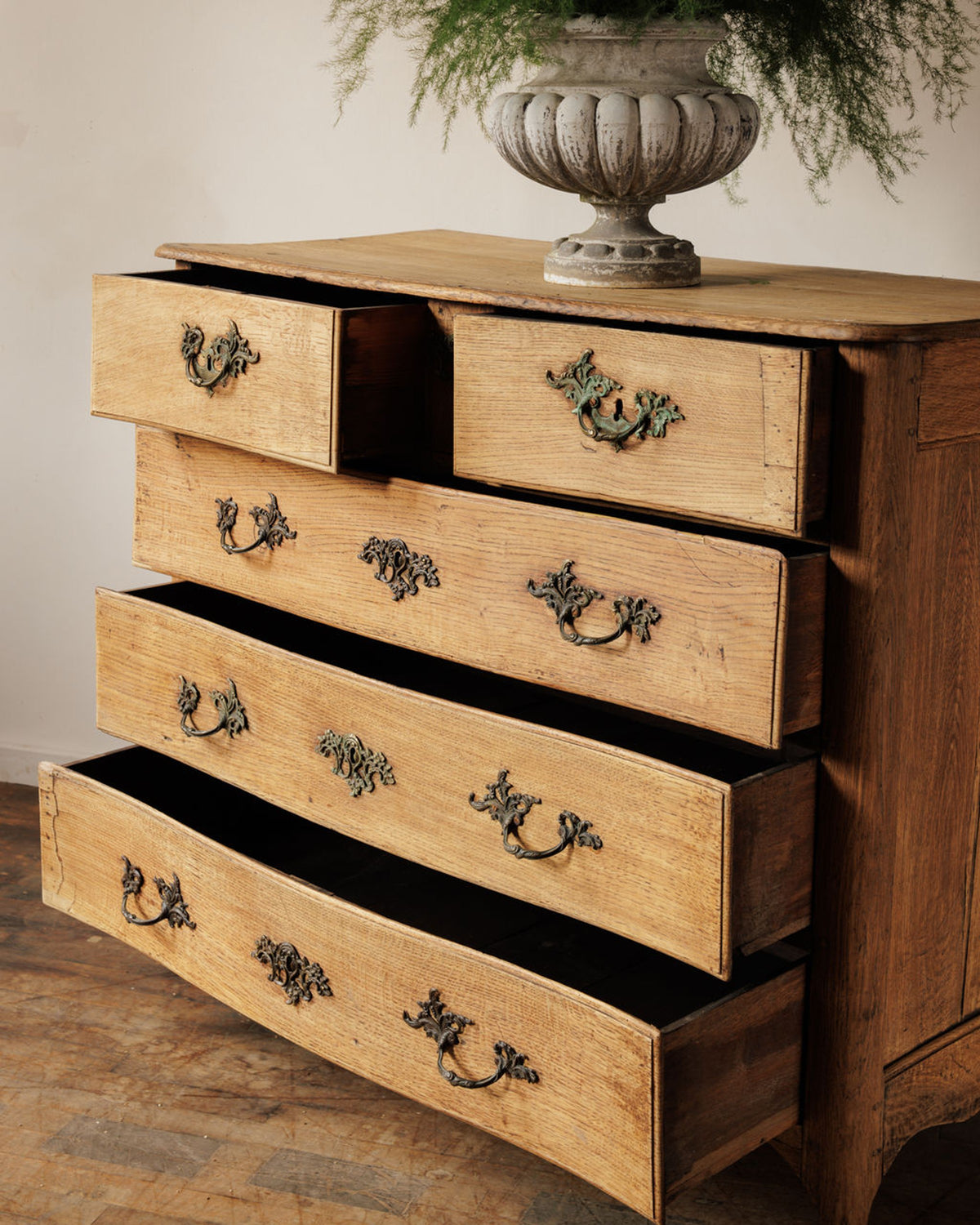 18th c. Oak Dresser