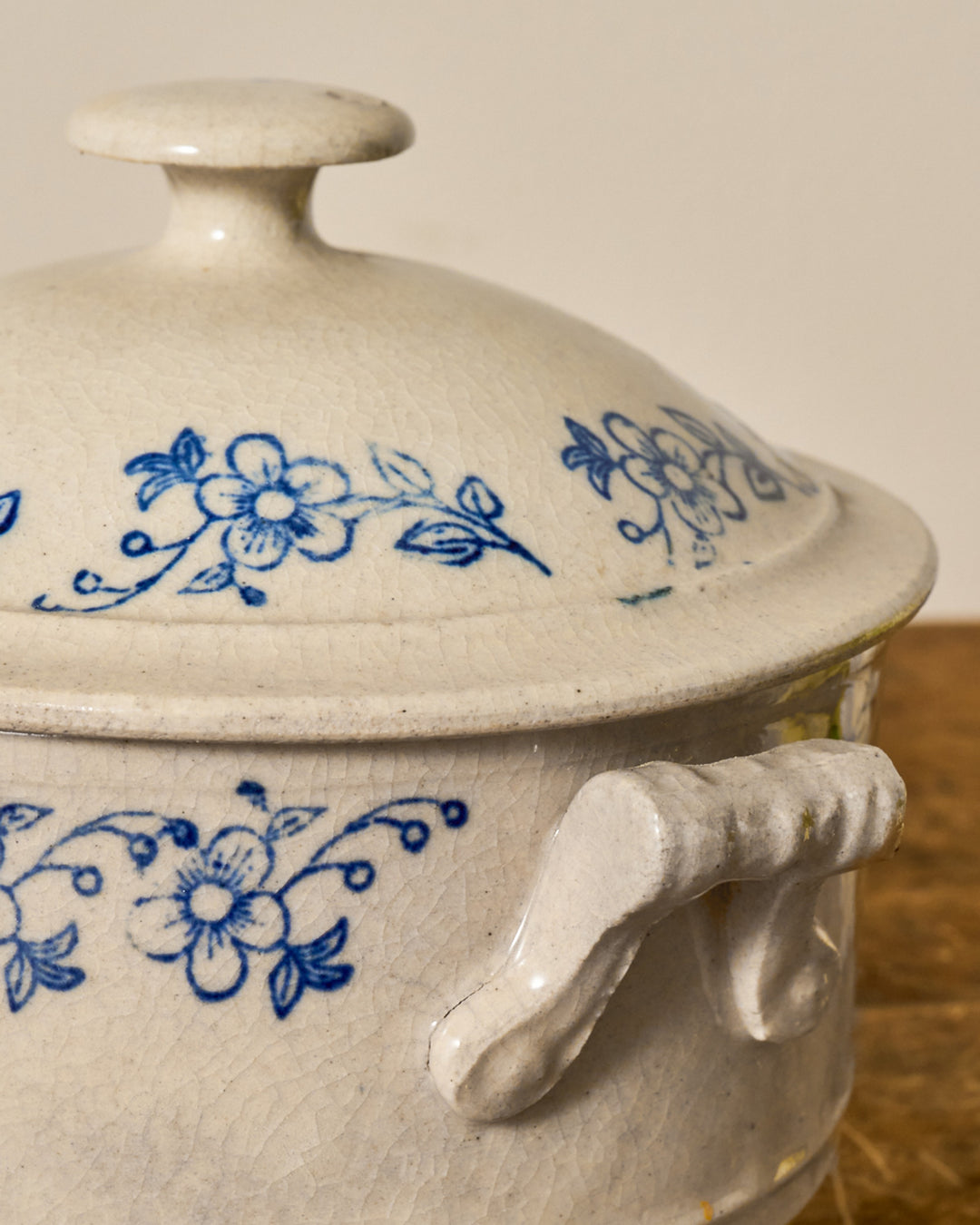Saint Uze Tureen