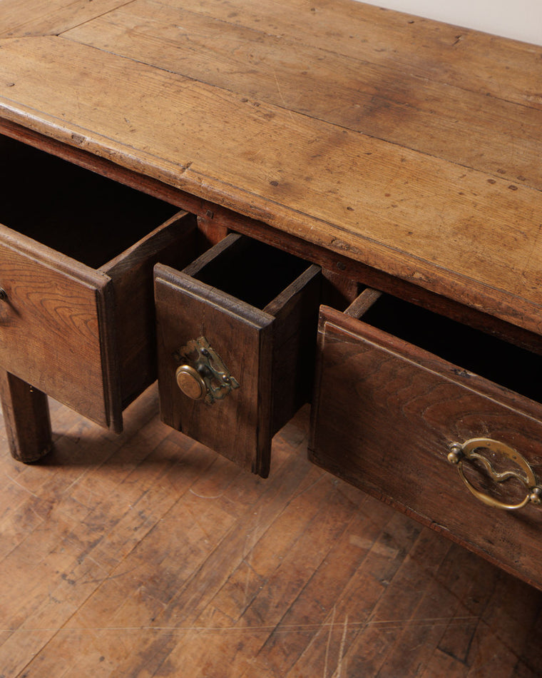 19th c. Hunters Table