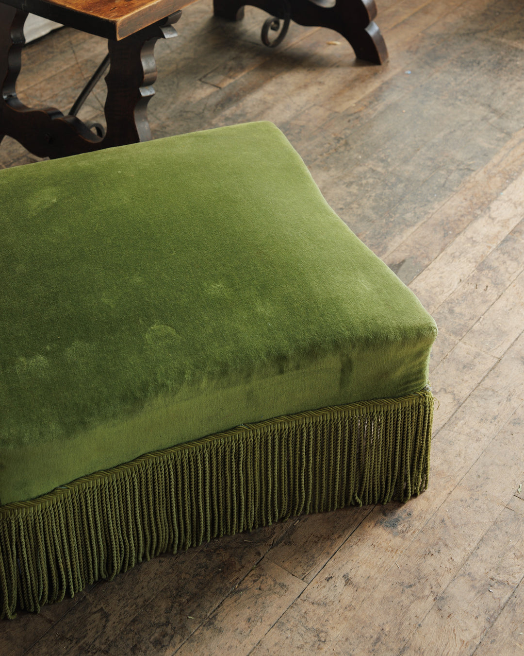 Curve Green Velvet Ottoman
