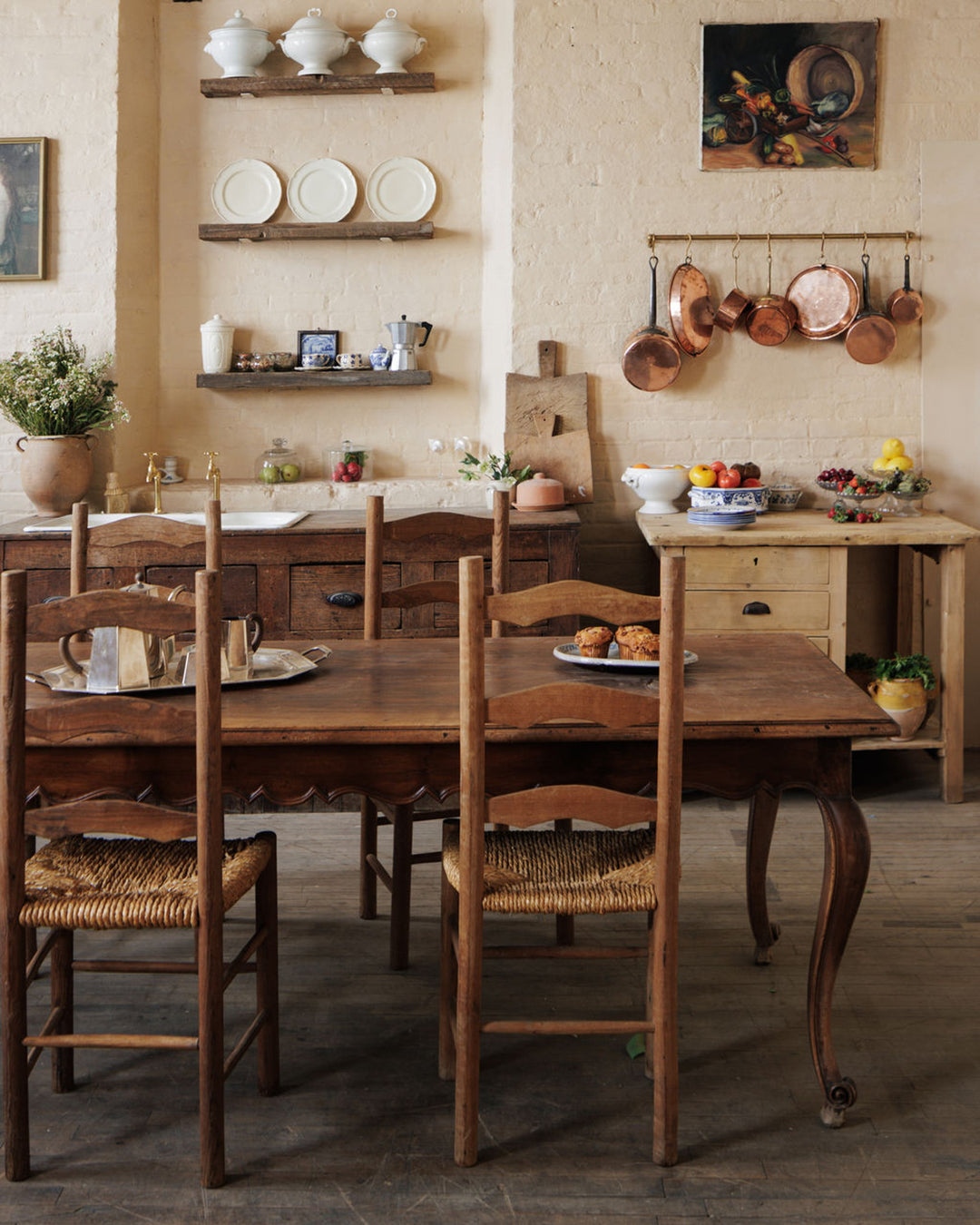 Scallop Dining Table