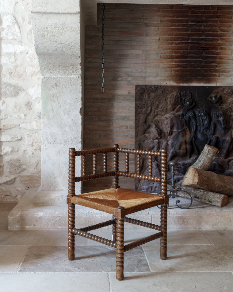 Rush Corner Chair