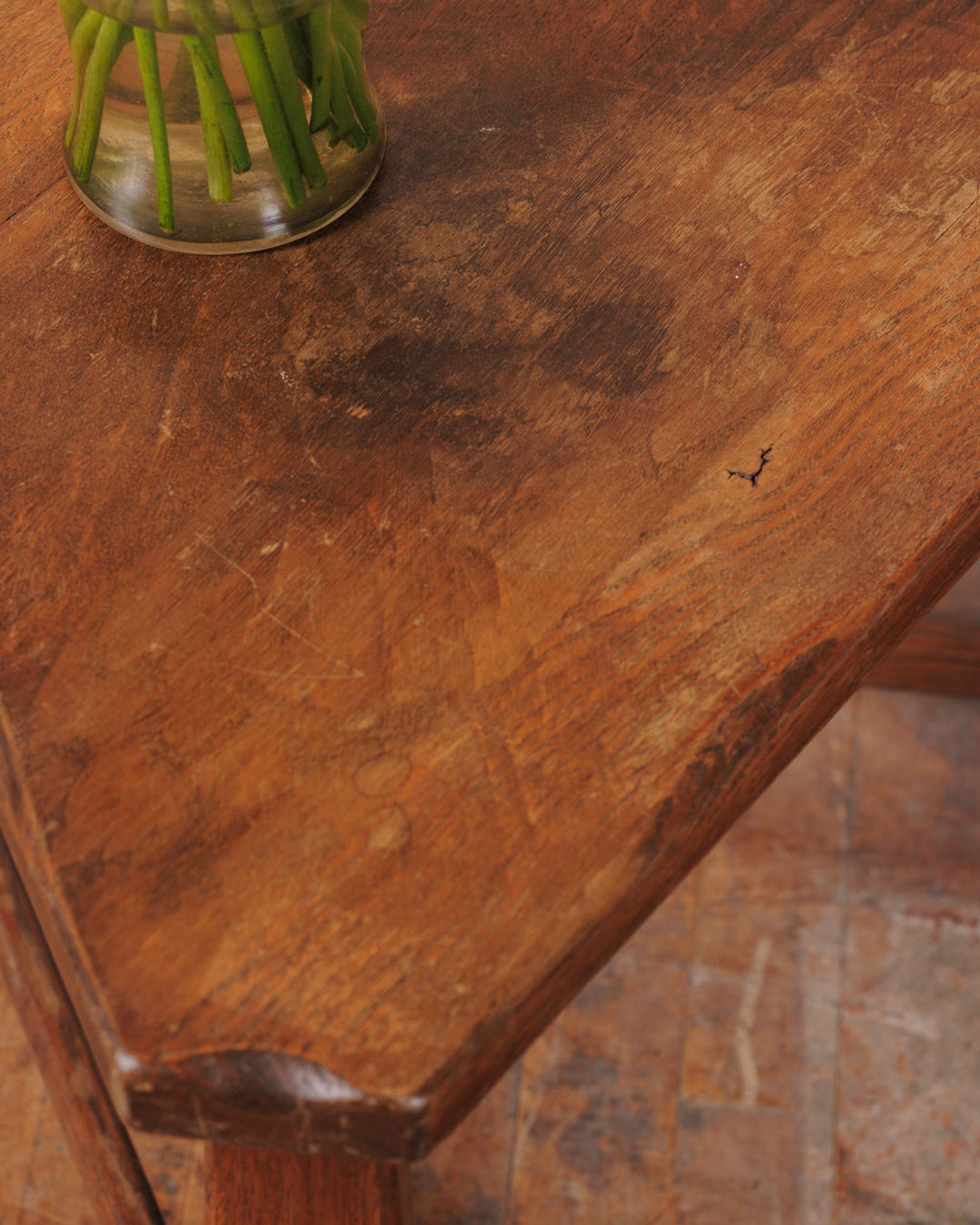 Triangle Oak Side table