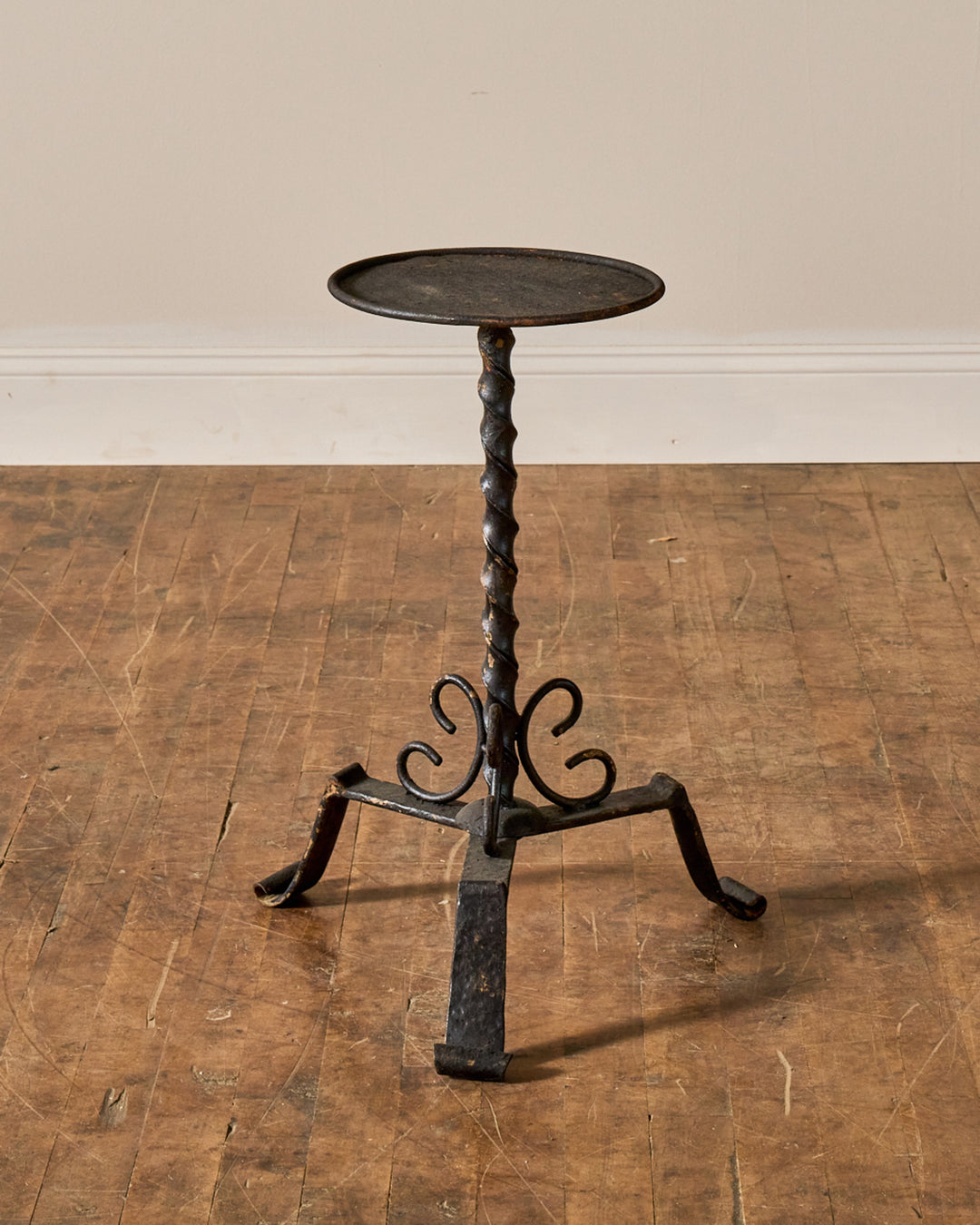 Spanish Martini Table