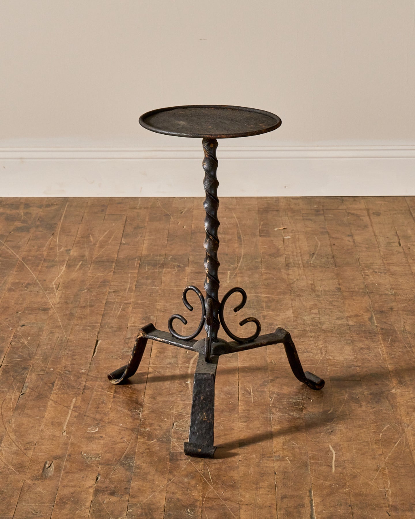 Spanish Martini Table