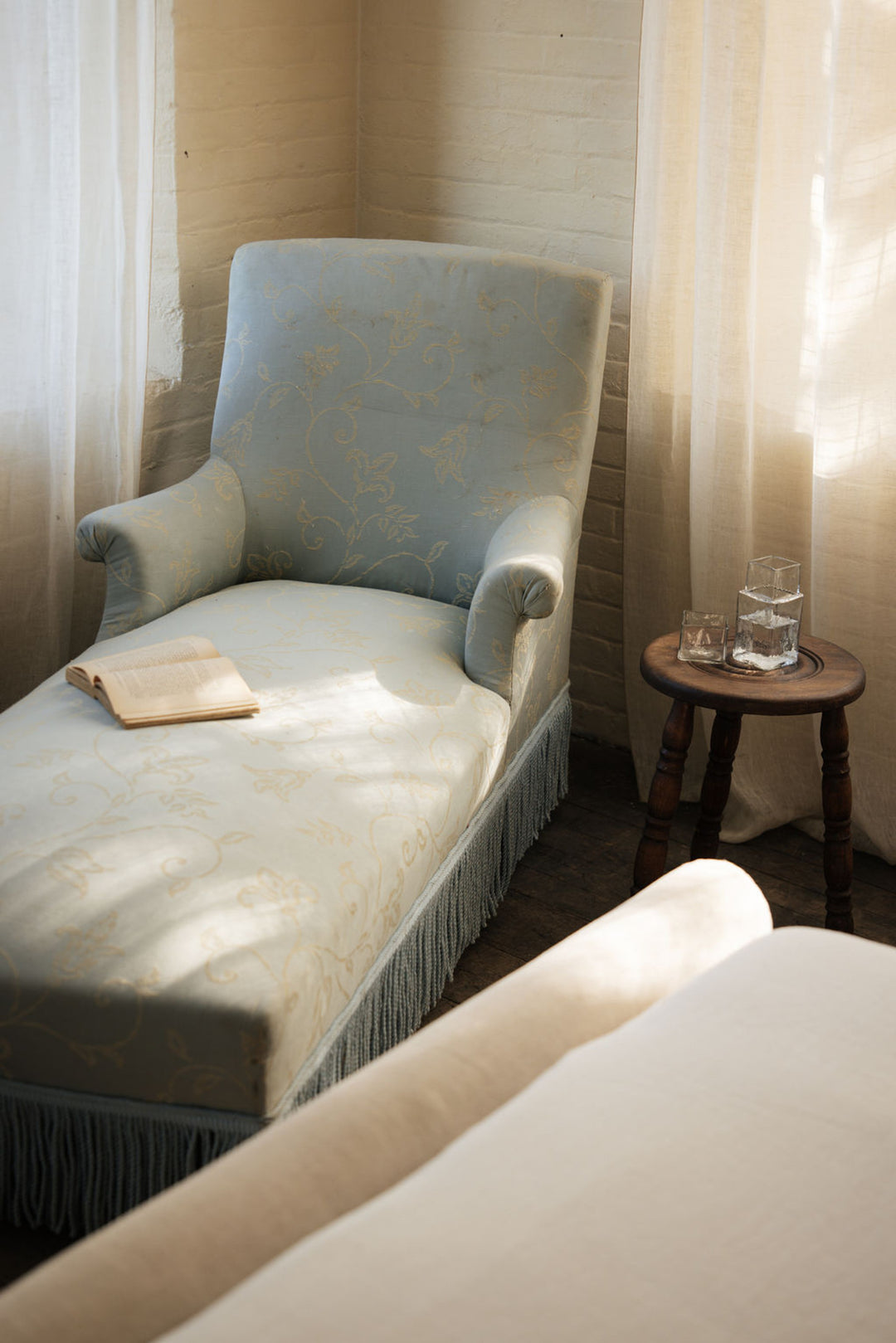 Napoleon III Silk Chaise Lounge