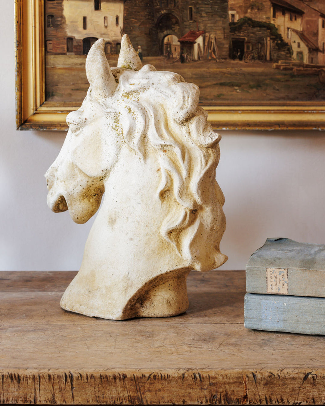 Le Cheval Bust