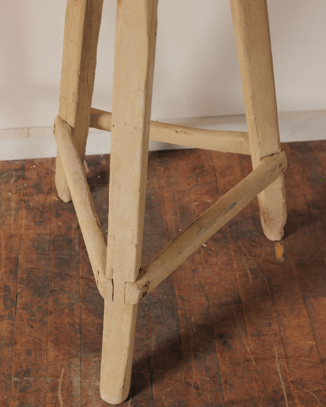 Spanish Primitive Stool