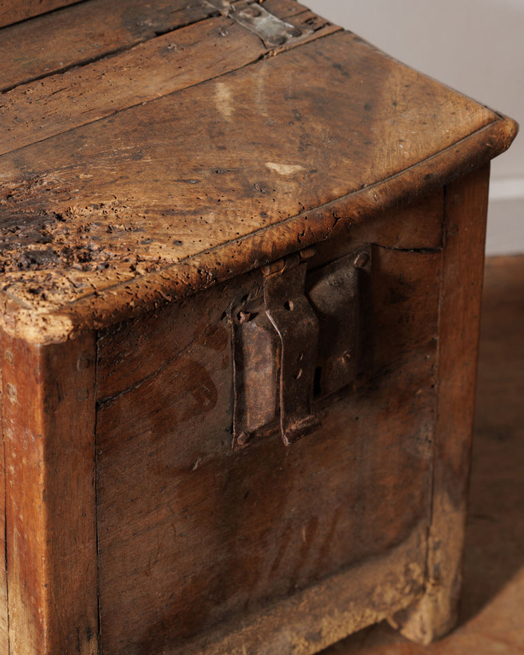 Salt Box Chair
