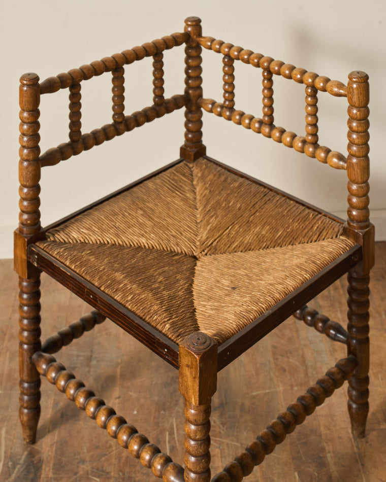 Bobbin Corner Chair