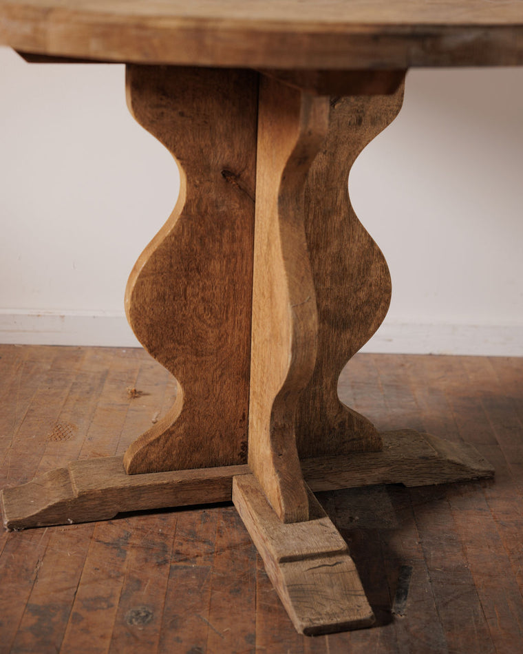 Oak Round Dining Table