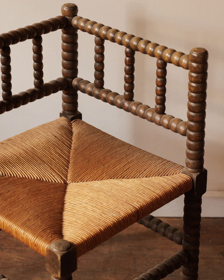 Bobbin Corner Chair