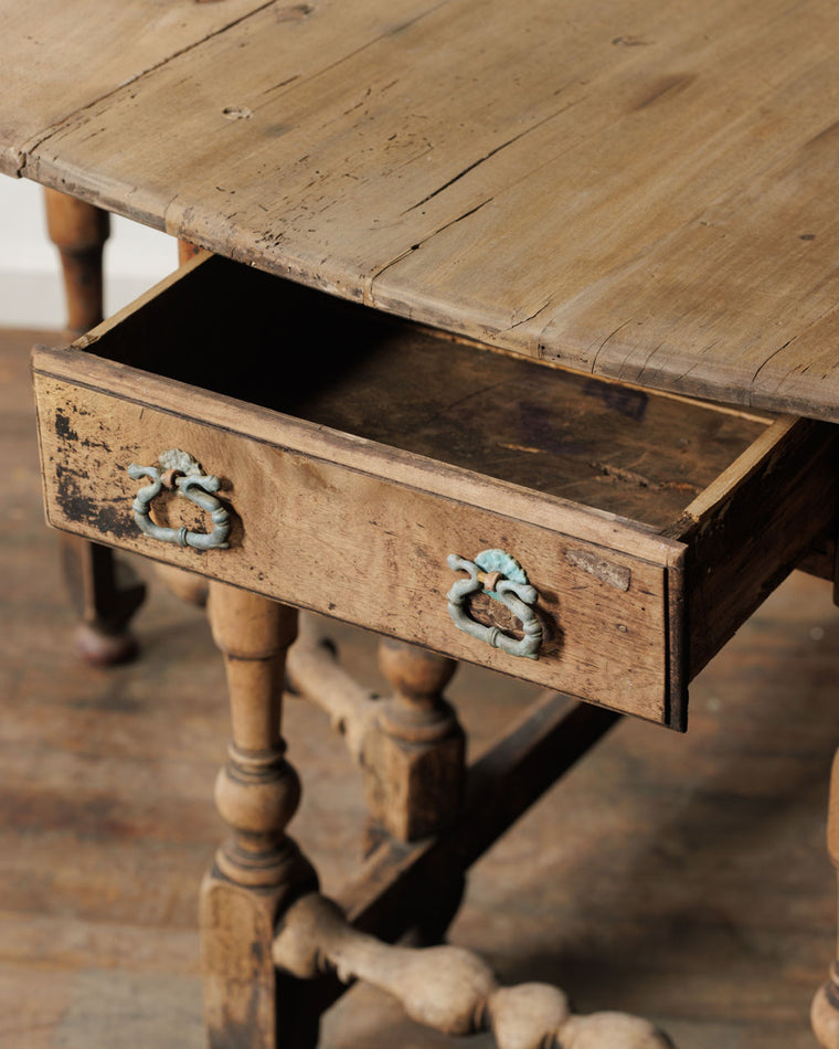 19th c. Gateleg Table