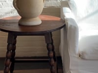 Bobbin Leg Round Table